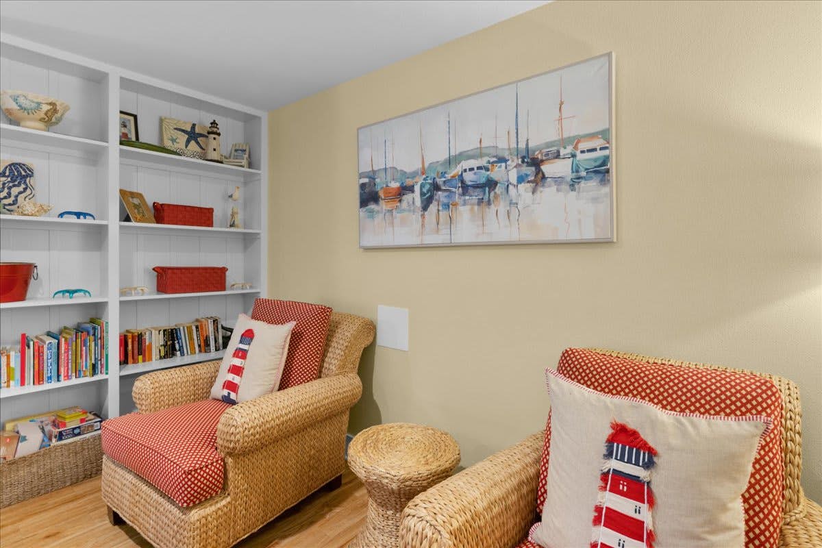 Family friendly home with game room, hot tub, steps to ocean