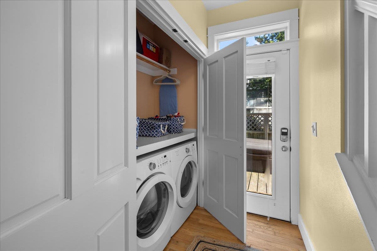 Family friendly home with game room, hot tub, steps to ocean