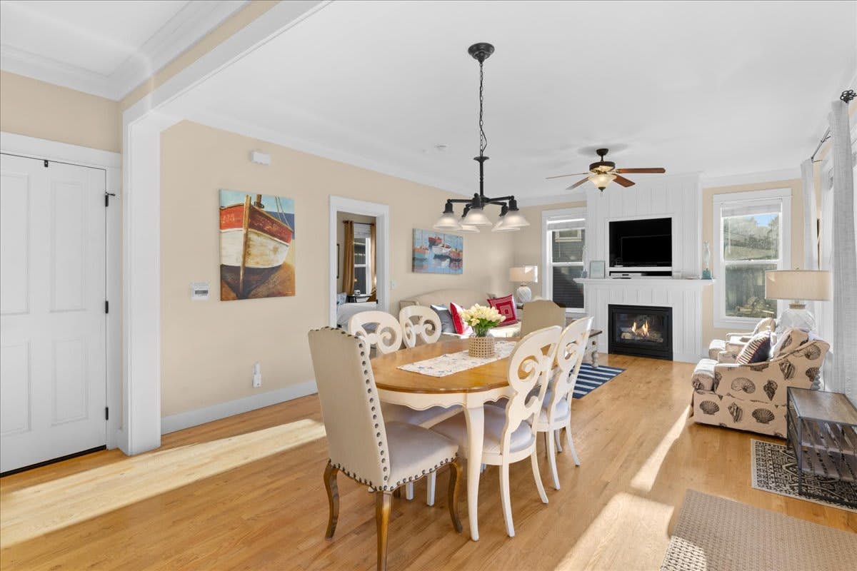 Family friendly home with game room, hot tub, steps to ocean