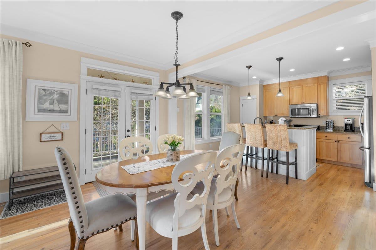 Family friendly home with game room, hot tub, steps to ocean