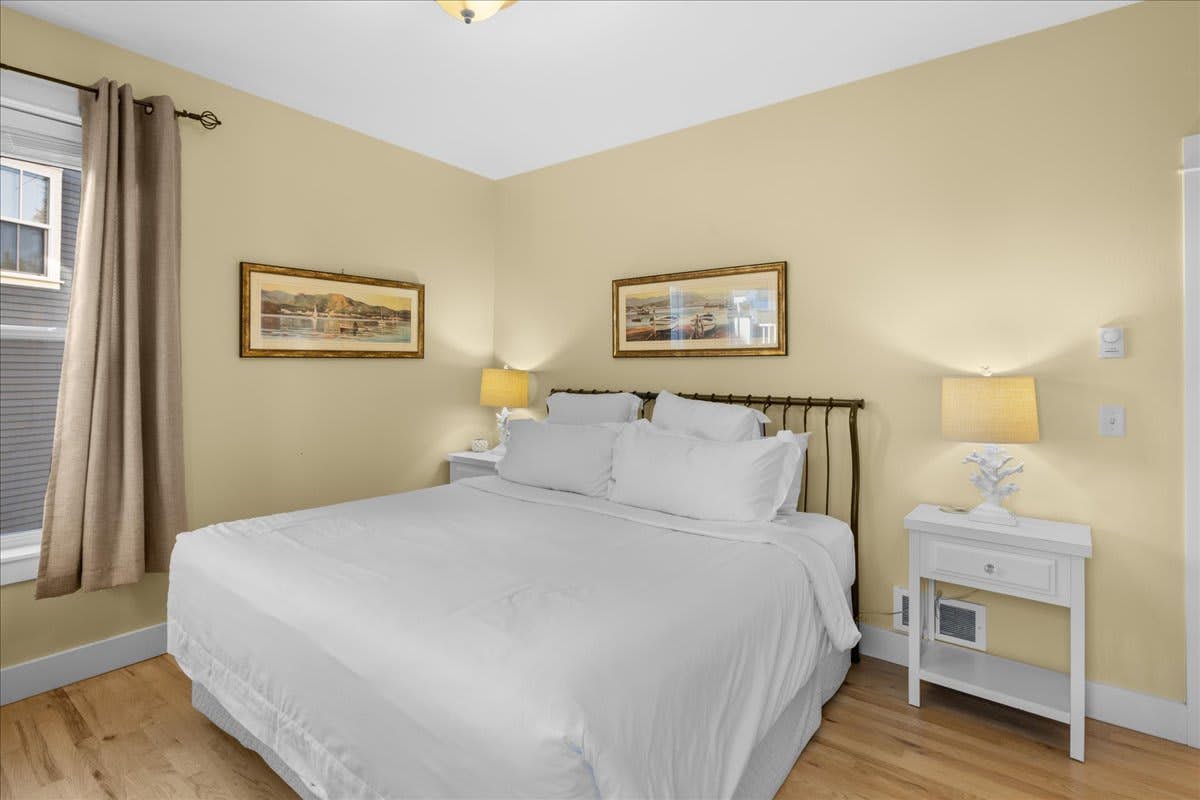 Family friendly home with game room, hot tub, steps to ocean