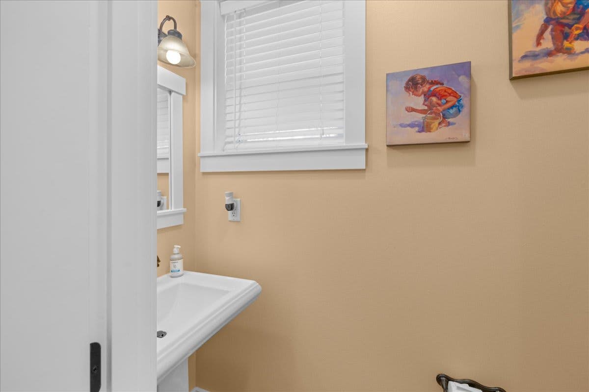 Family friendly home with game room, hot tub, steps to ocean