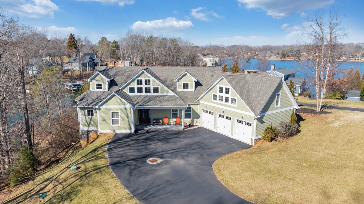 Serenity Shores - Private Lakefront Home with Dock