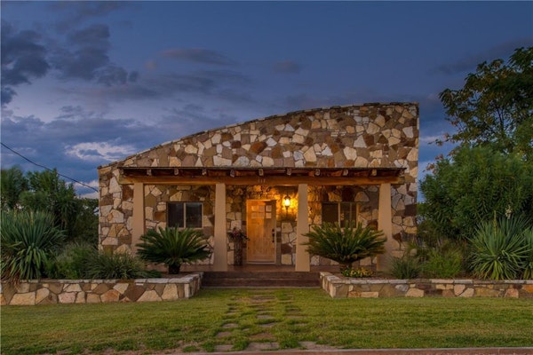 LBJ Lake Home - Private Cove - Lake Toys - Boat Slip