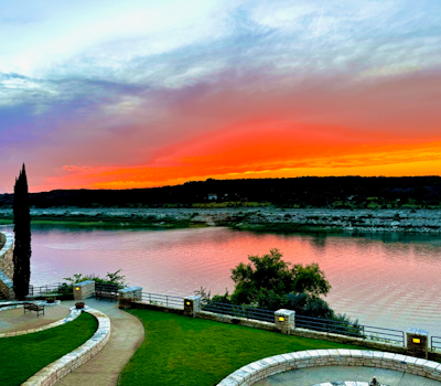 Hill Country Island Retreat