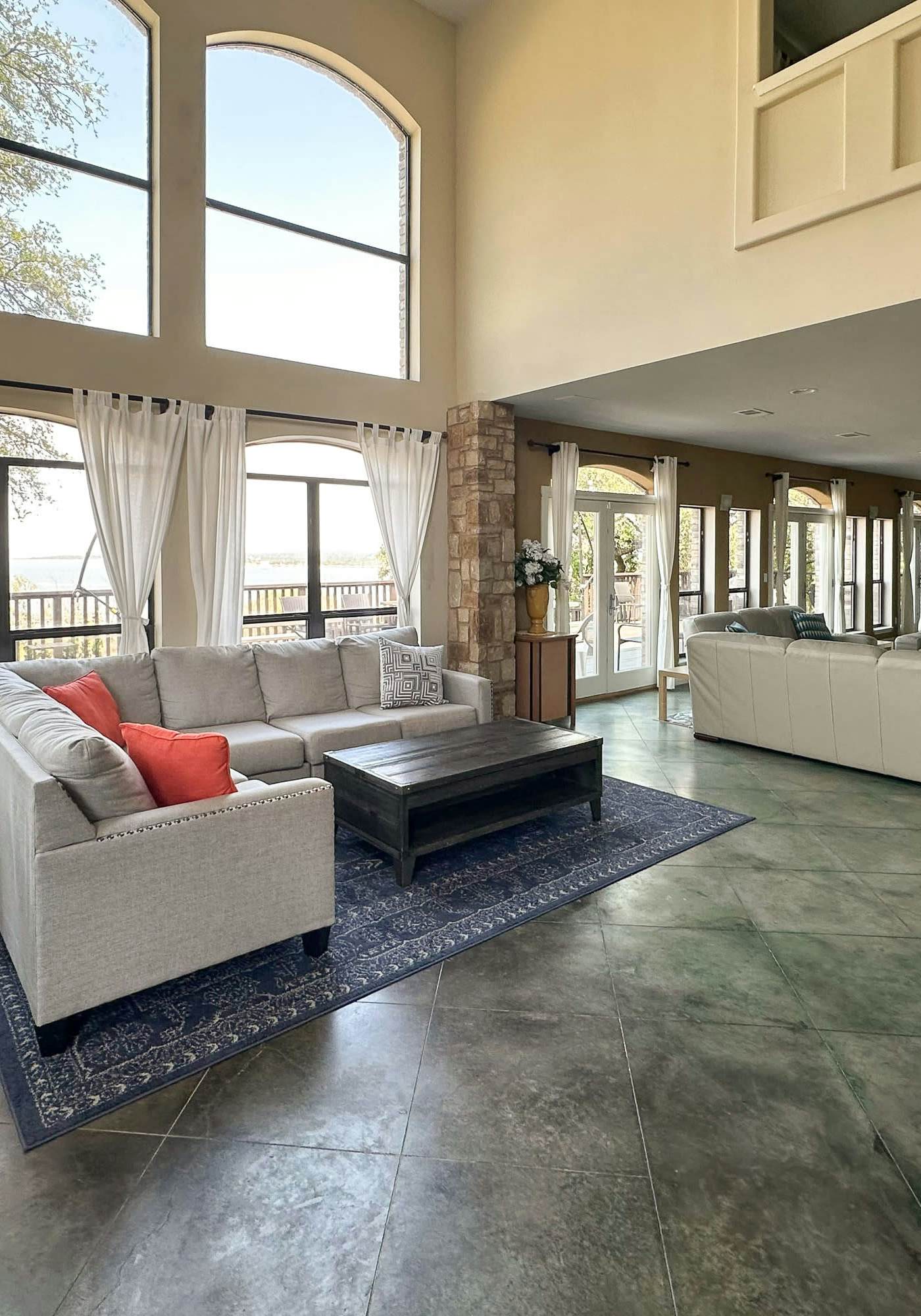 Lake Buchanan Grand Retreat