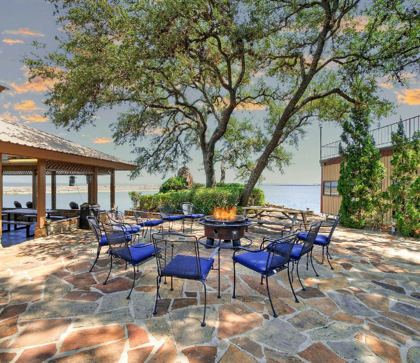 Lake Buchanan Grand Retreat