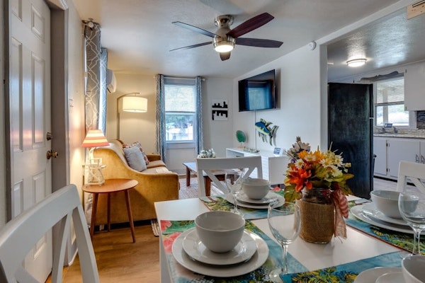 Dock&Volleyball! Near Downtown - Orange Oasis 2