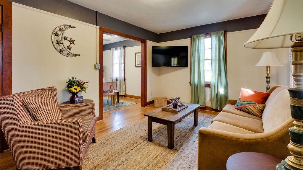 6 Skinner Pl, Savannah