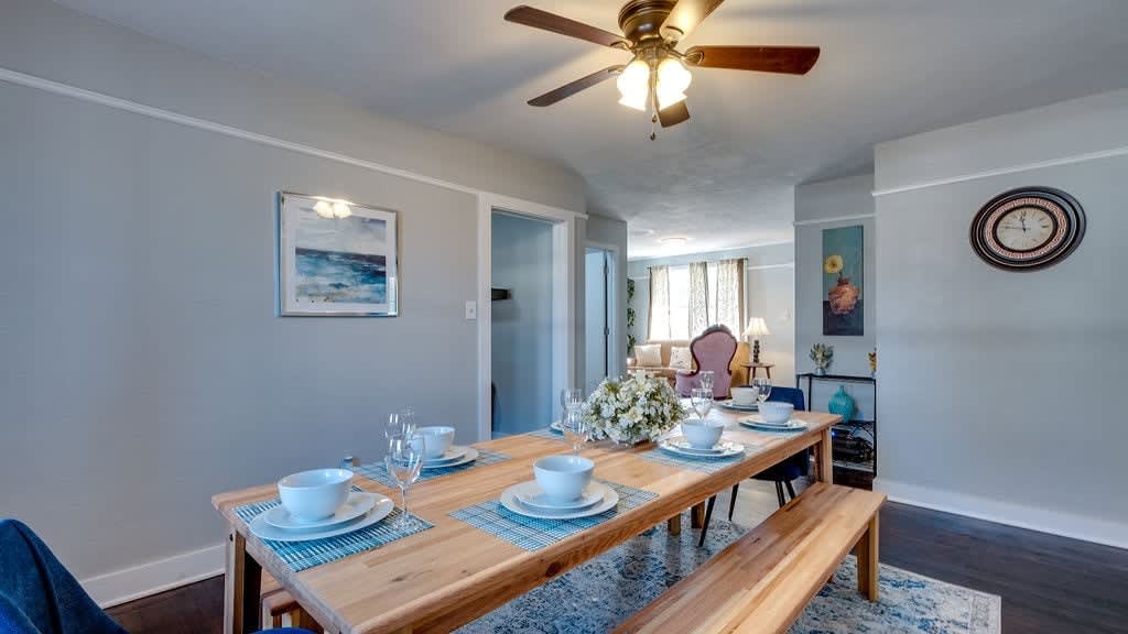 Dock&Volleyball! Near Downtown - Blissfully Blue