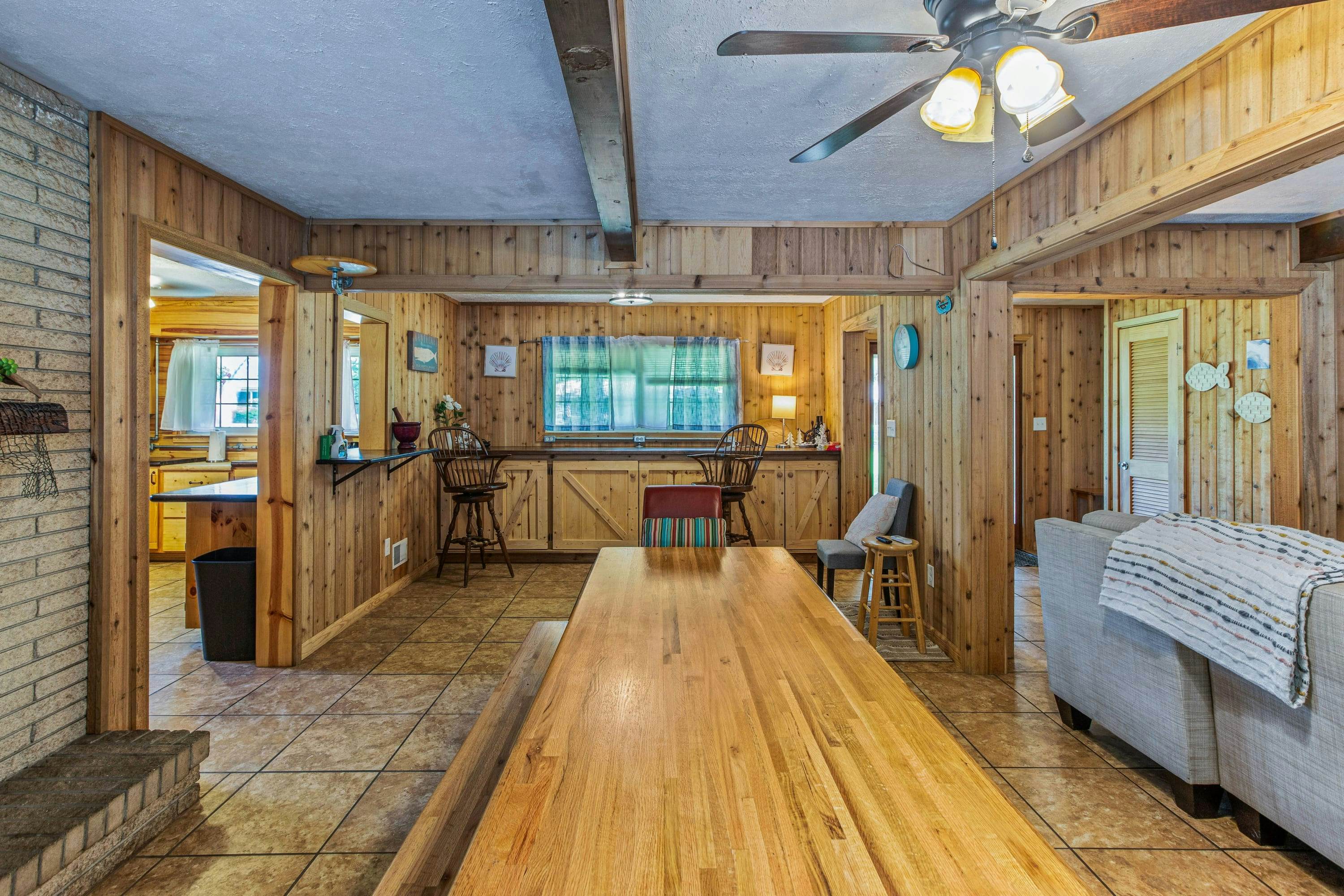 69 Lynn Dr, Savannah