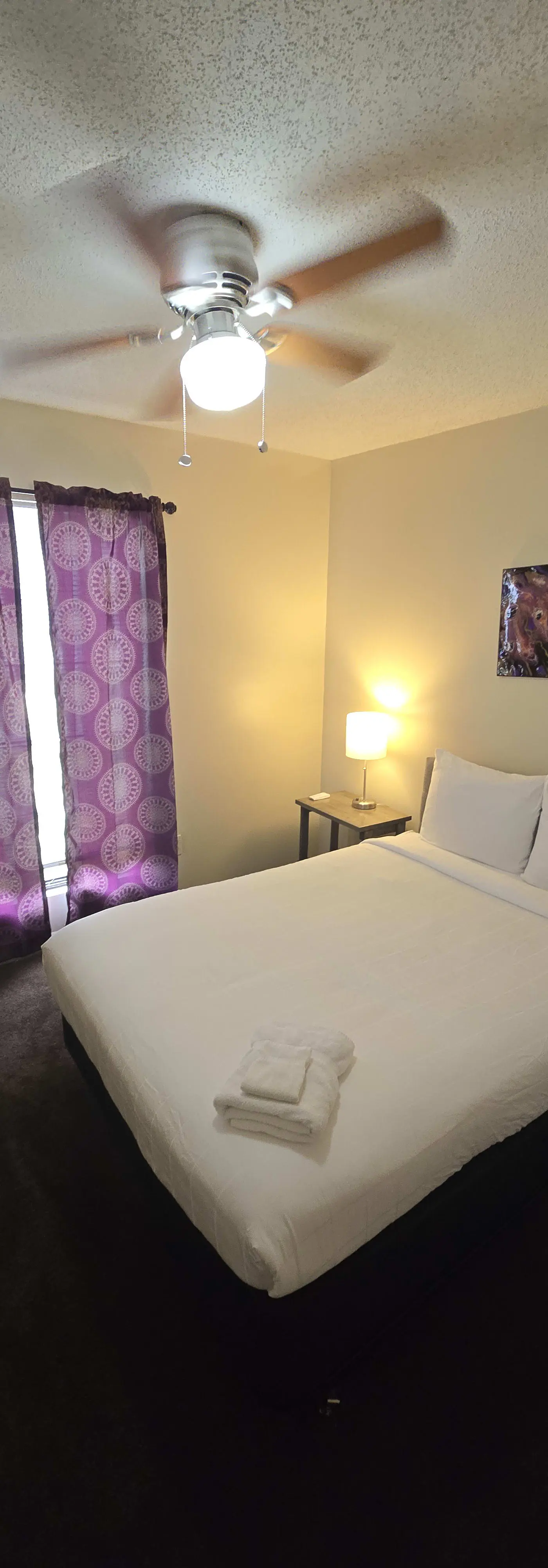 136 S Robinhood Dr, Savannah