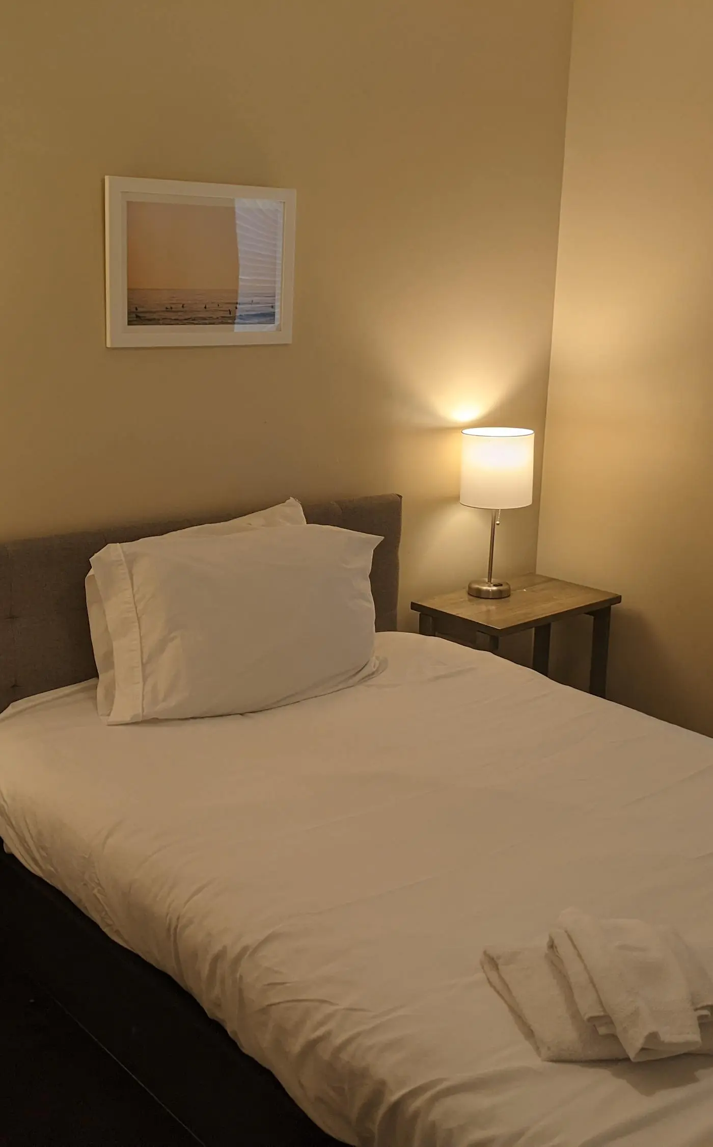 136 S Robinhood Dr, Savannah