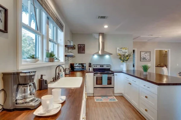 Historic Savannah Charm: Pool & Peaceful Gazebo