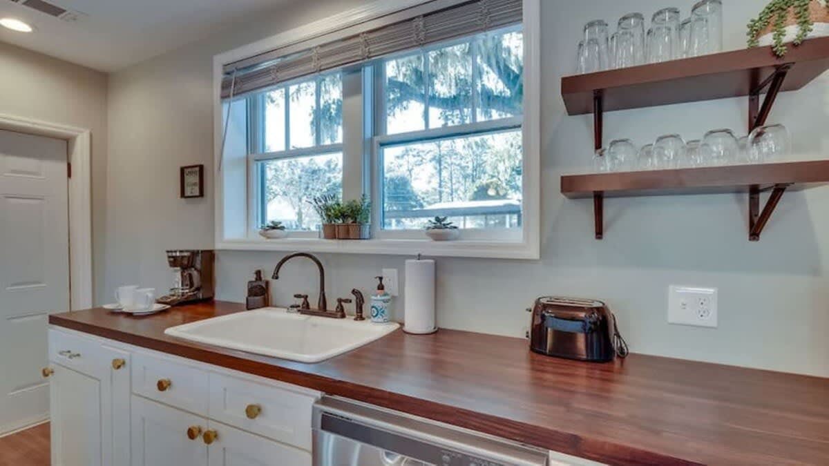 Unit A, 2601 Dogwood Avenue