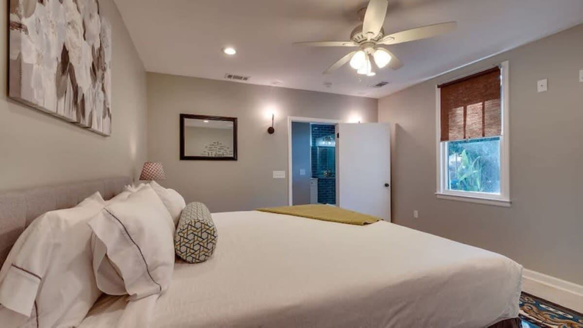 Unit A, 2601 Dogwood Avenue