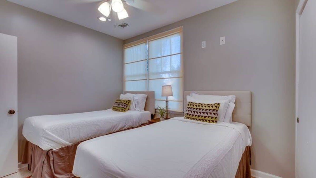 Unit A, 2601 Dogwood Avenue