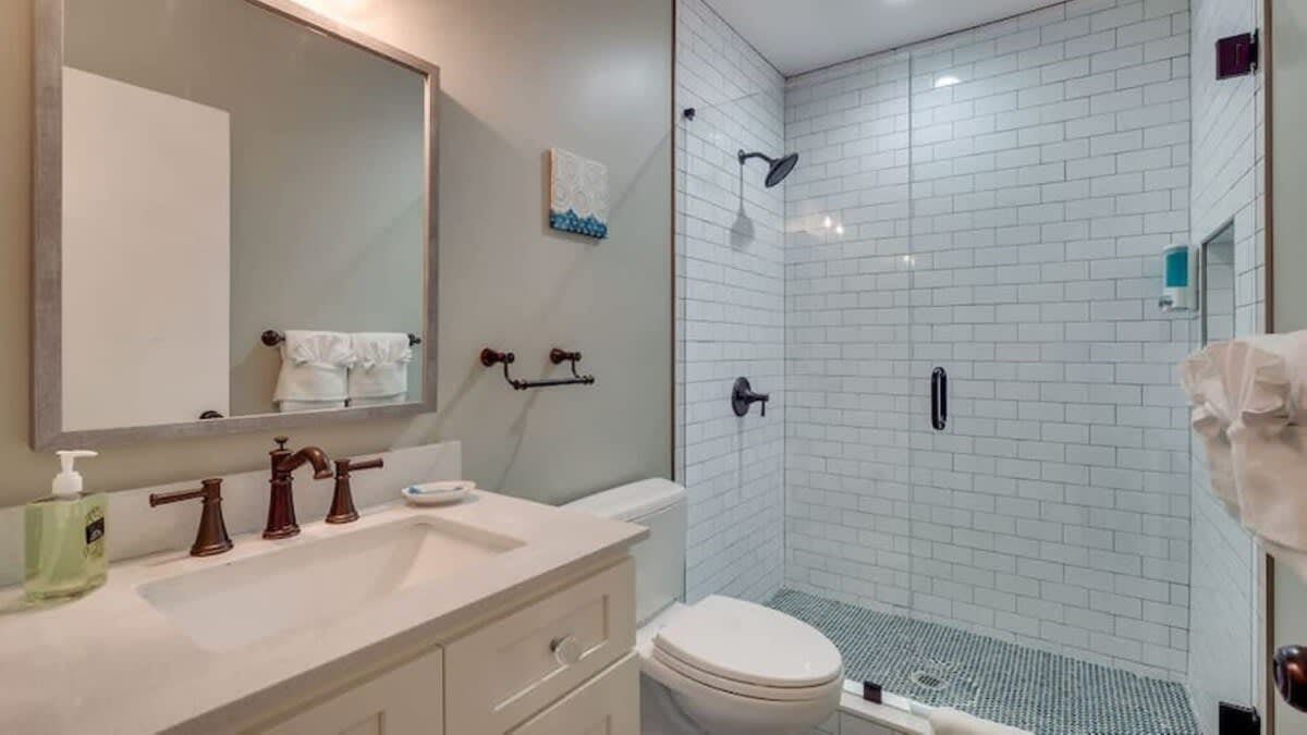 Unit A, 2601 Dogwood Avenue