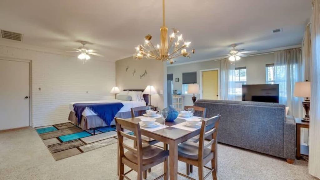 Charming Historic Stay with Pool Near Downtown