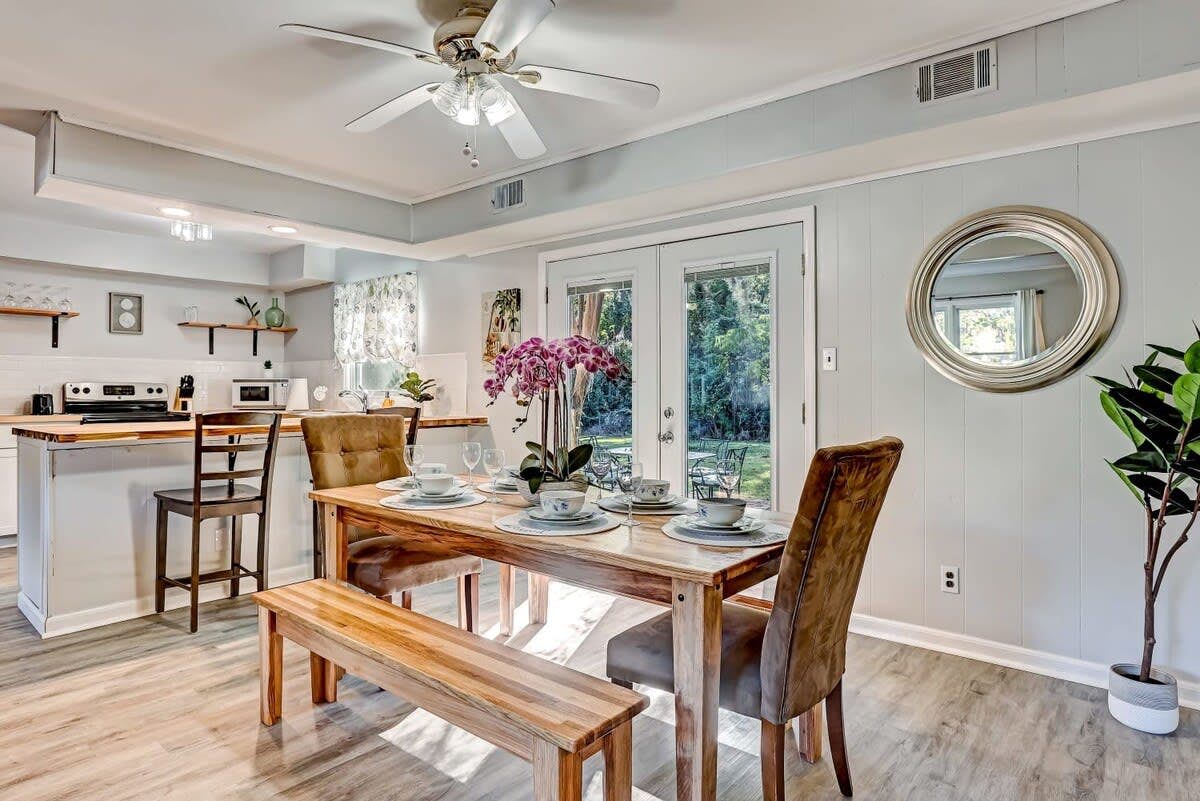 407 Sandhill Road, Savannah