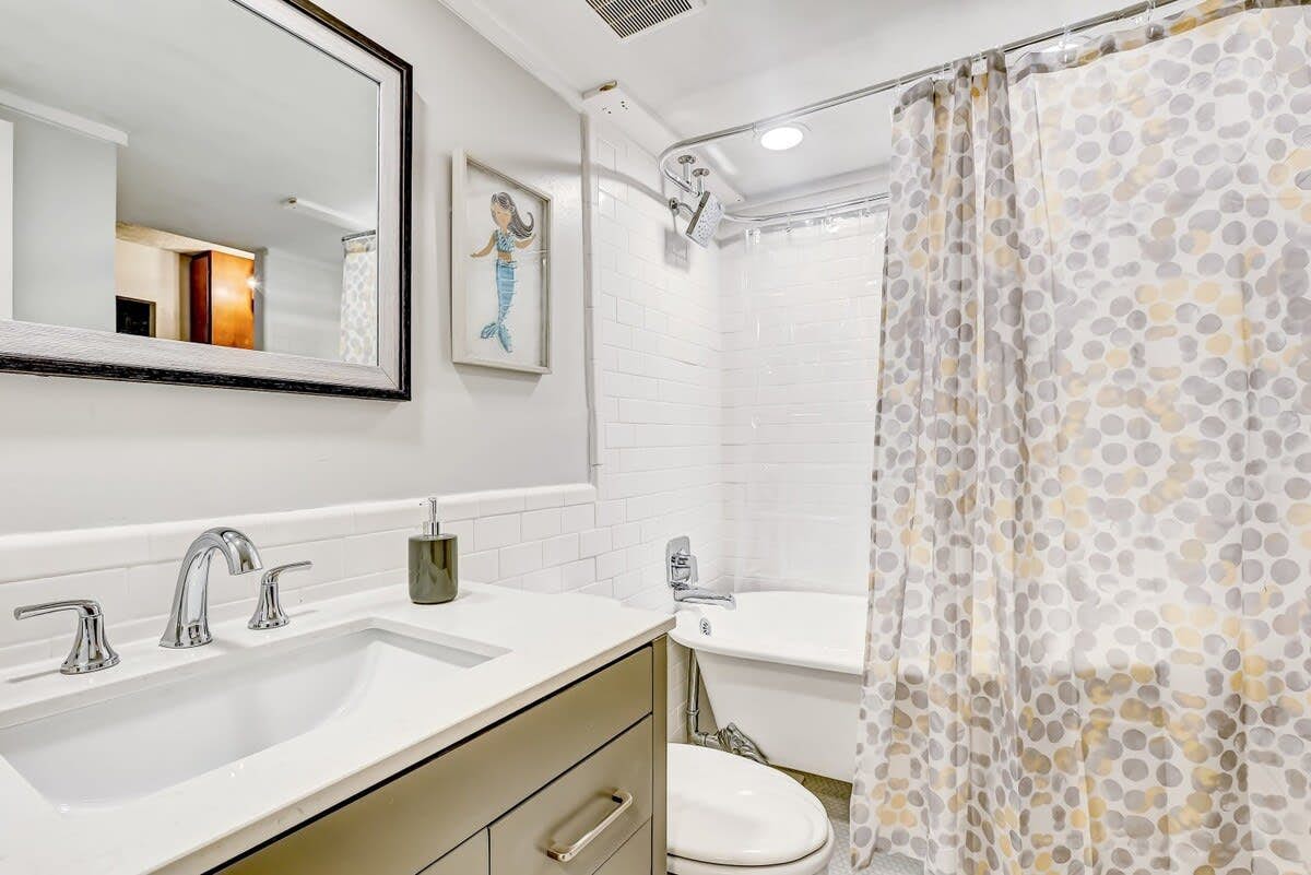 407 Sandhill Road, Savannah