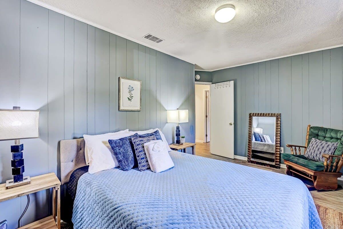 407 Sandhill Road, Savannah