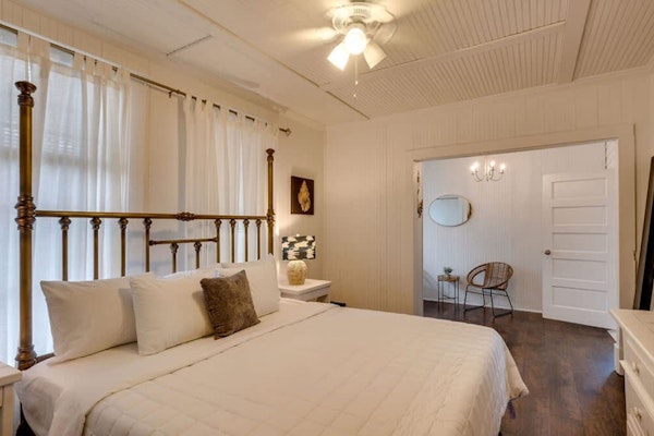 Steps to the Beach! Flamingle in Fushia, Unit A