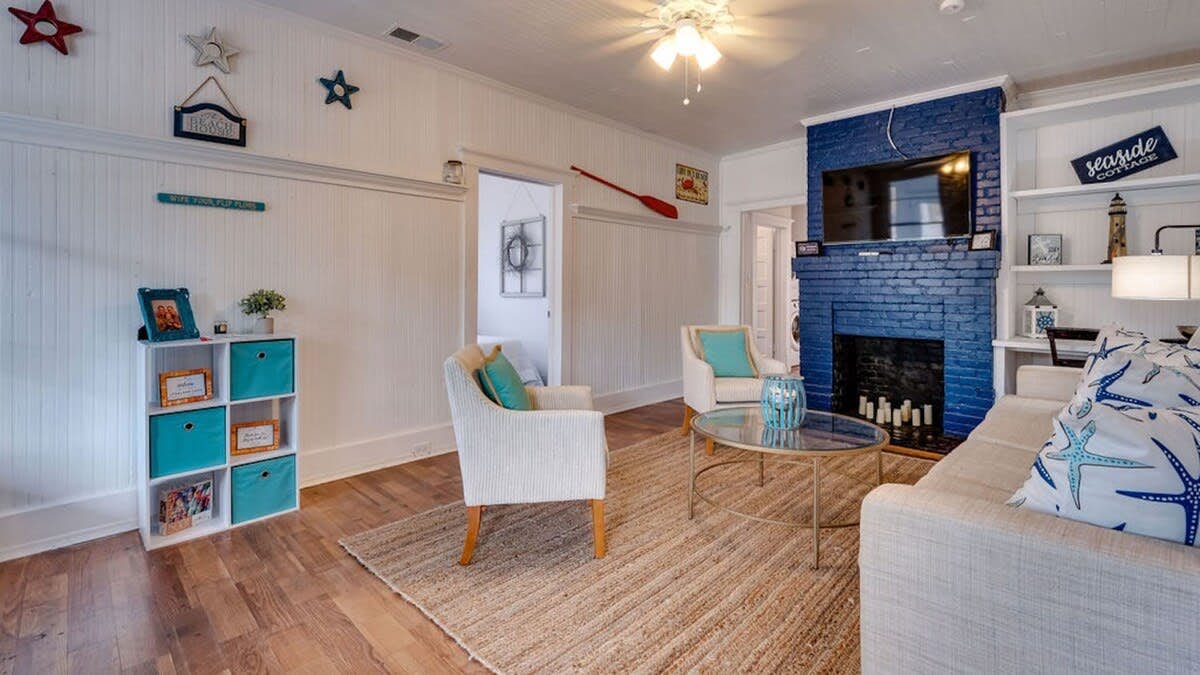 Unit A, 16 13th St, Tybee