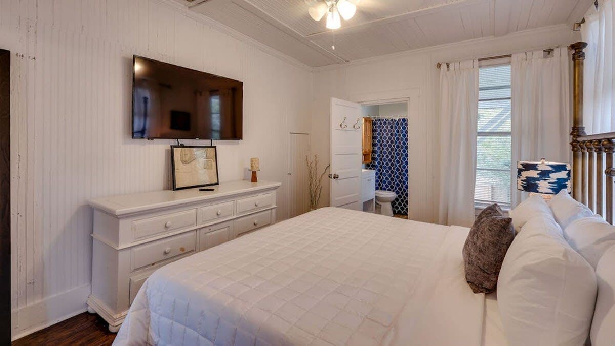 Unit A, 16 13th St, Tybee