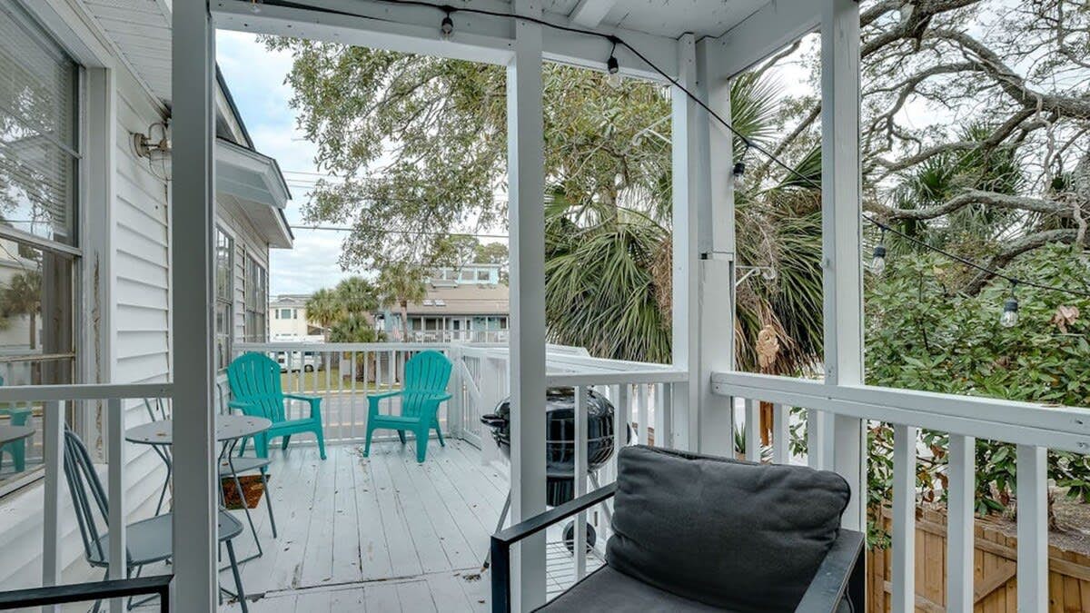 Unit A, 16 13th St, Tybee