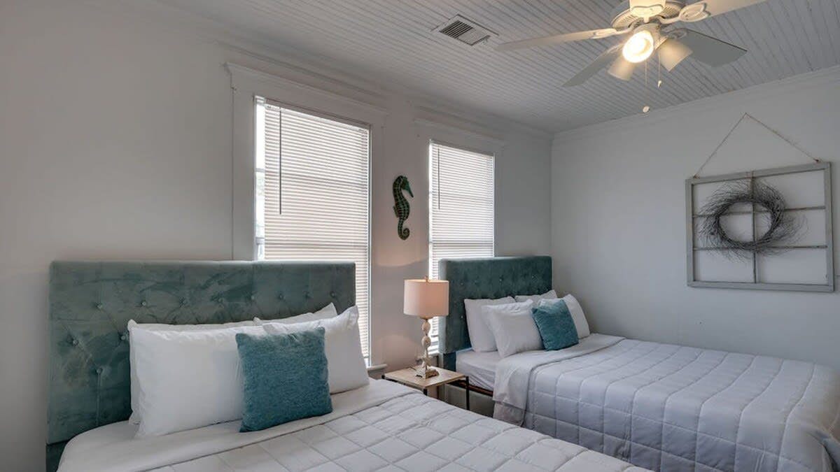 Unit A, 16 13th St, Tybee