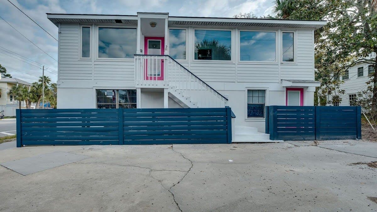 Unit B, 16 13th St, Tybee