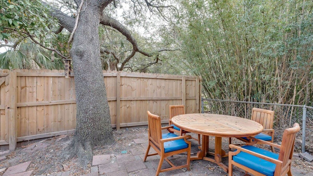 Unit B, 16 13th St, Tybee