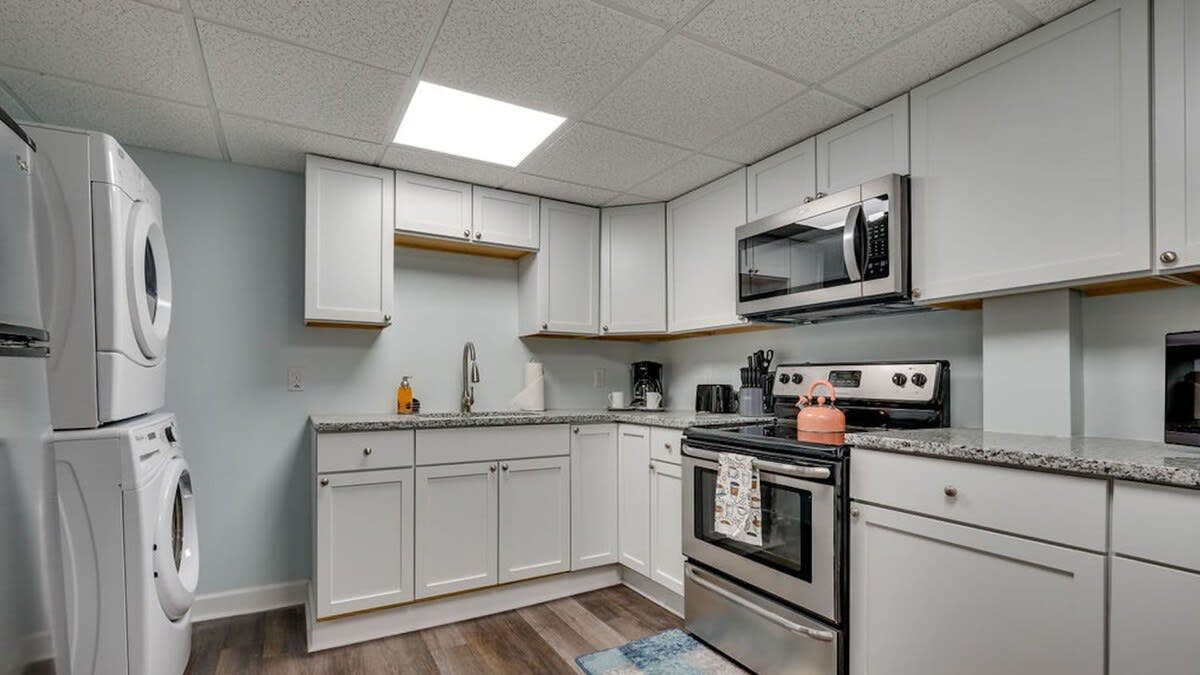 Unit B, 16 13th St, Tybee