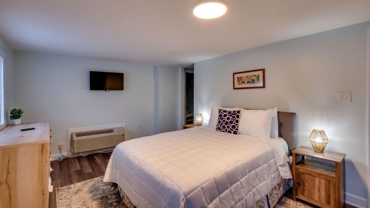 Unit B, 16 13th St, Tybee