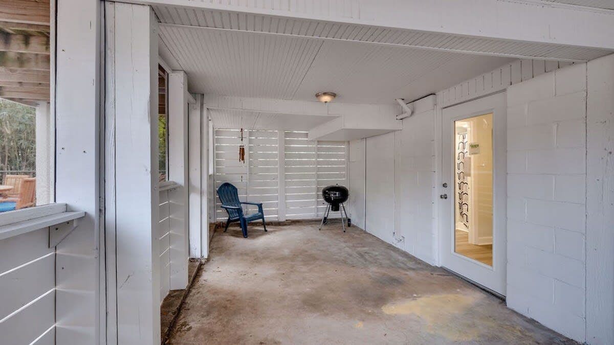 Unit B, 16 13th St, Tybee