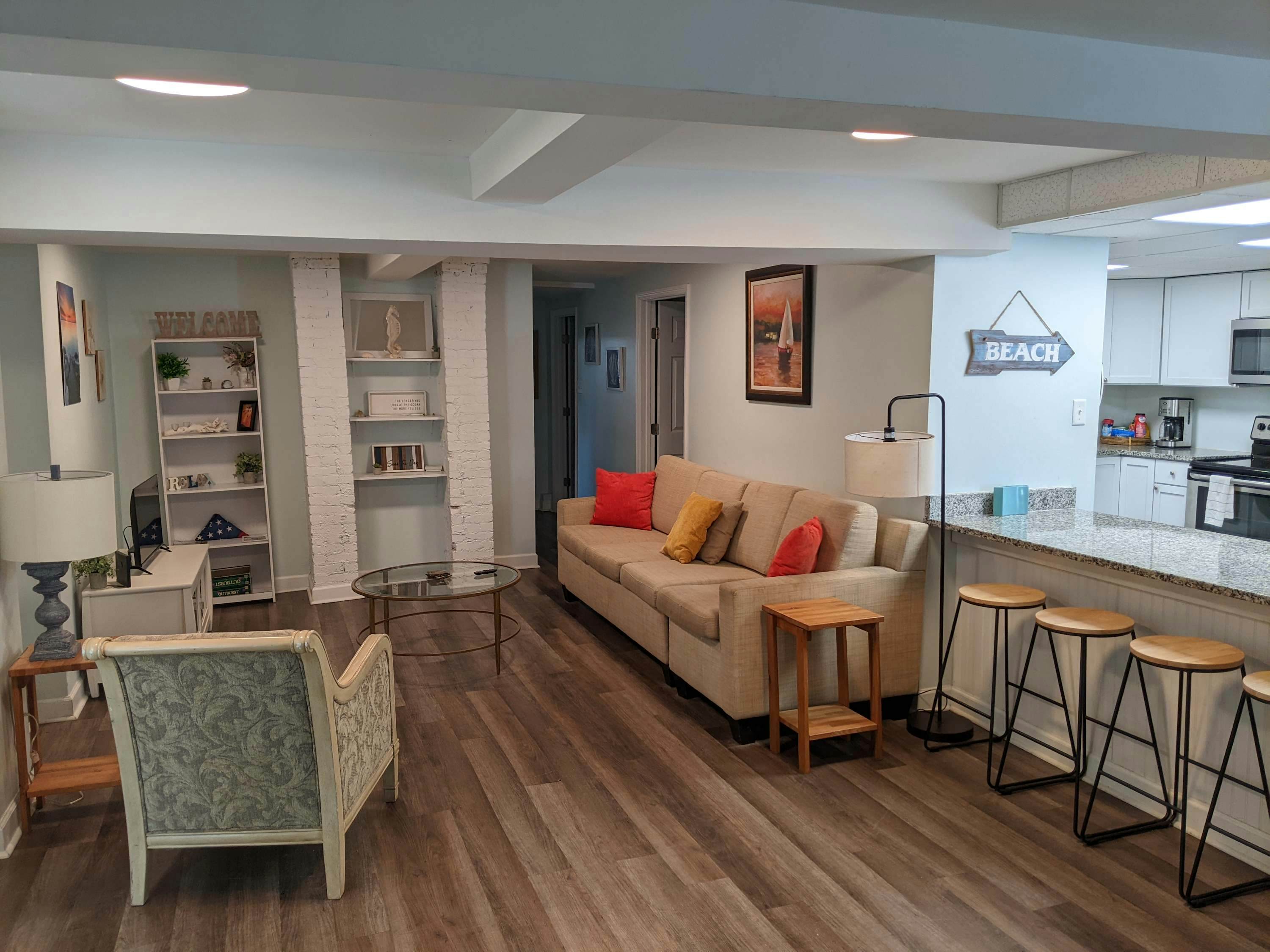 Unit B, 16 13th St, Tybee