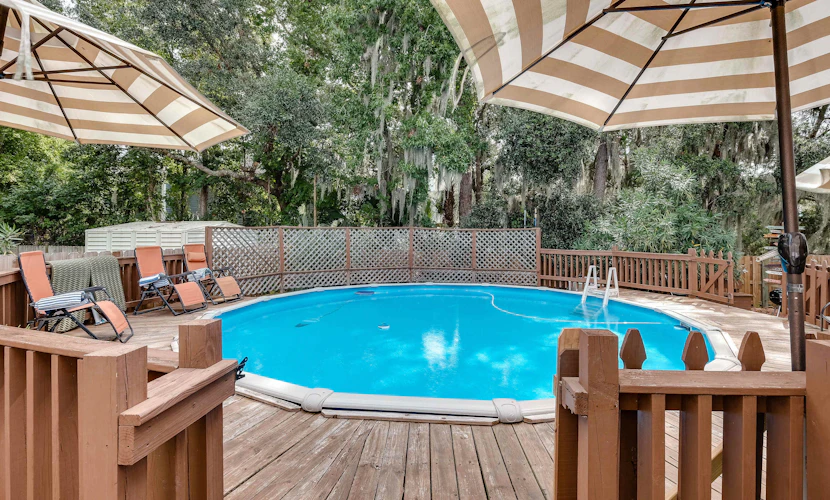Pet-Friendly Poolside Stay Near Downtown Savannah