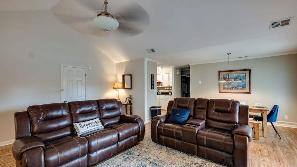 Pet-Friendly Poolside Stay Near Downtown Savannah