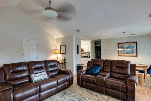 Pet-Friendly Poolside Stay Near Downtown Savannah