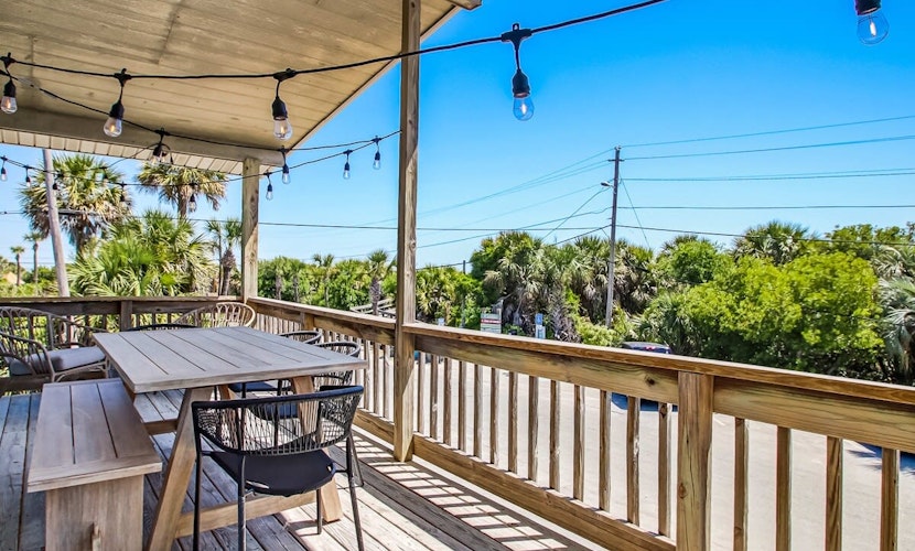 Seaside Escape: Steps to Boardwalk, Dining & Shops