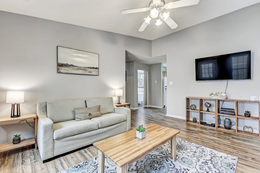 102 Sandlewood Dr, Savannah