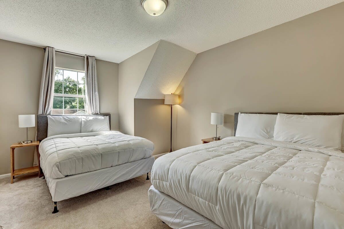 170 Laurelwood Dr, Savannah