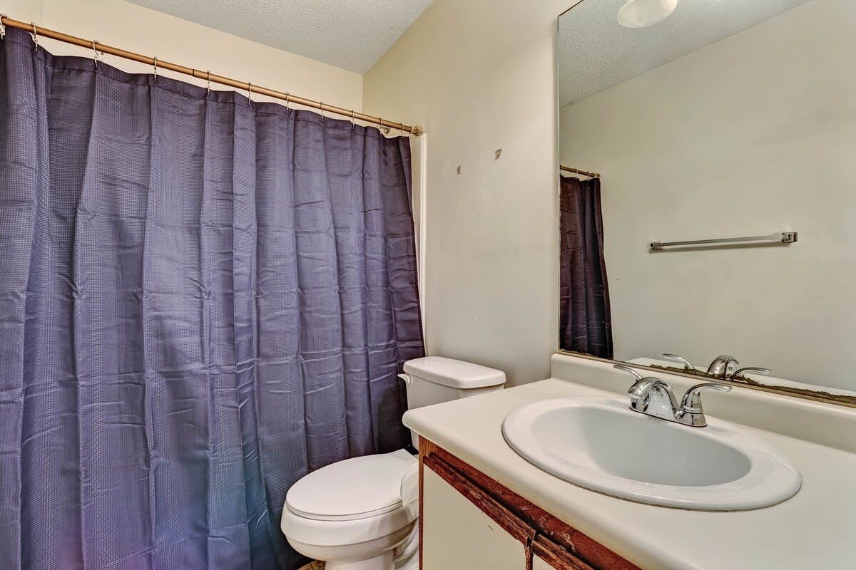 170 Laurelwood Dr, Savannah