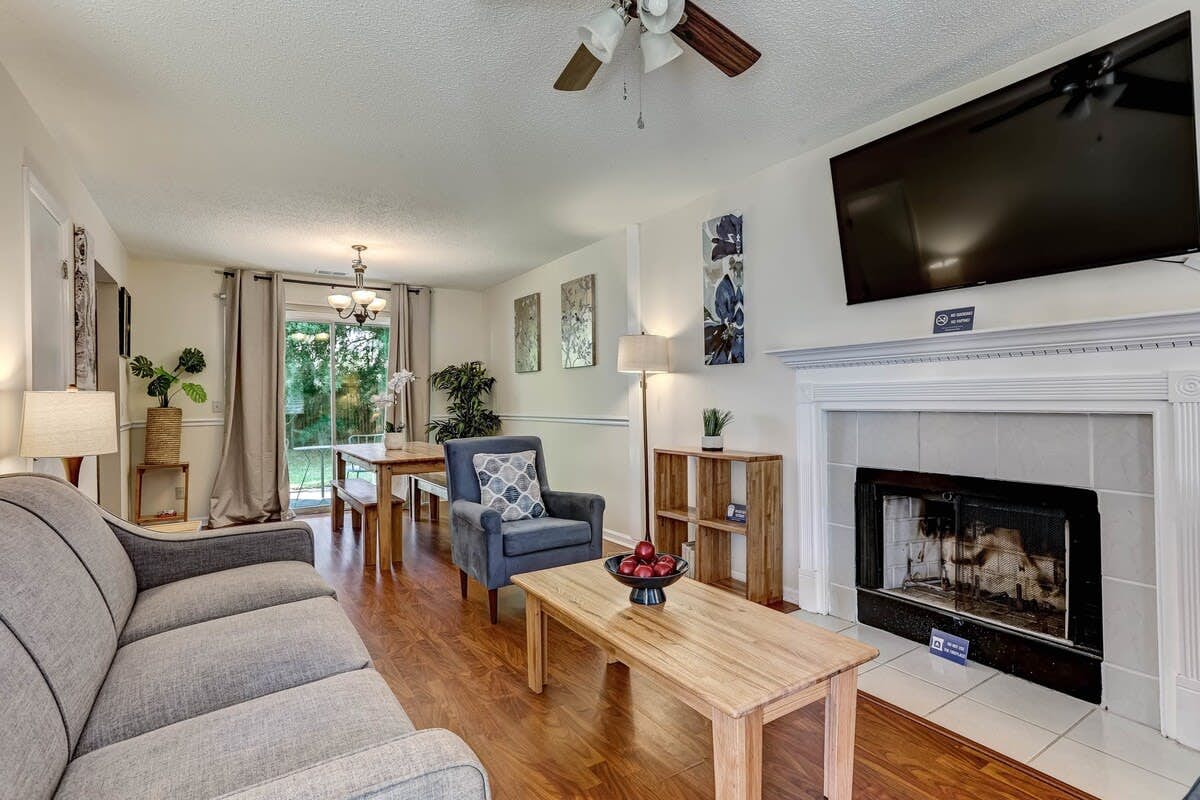 170 Laurelwood Dr, Savannah