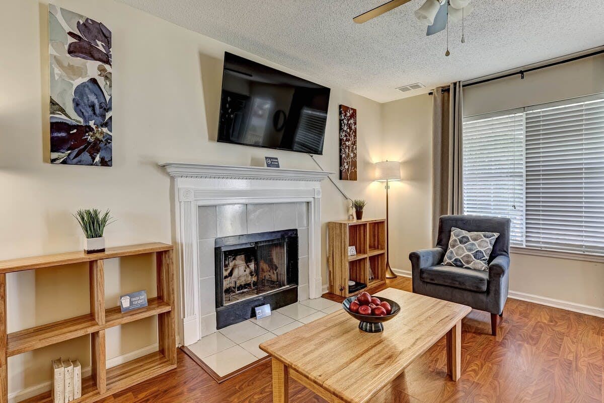 170 Laurelwood Dr, Savannah