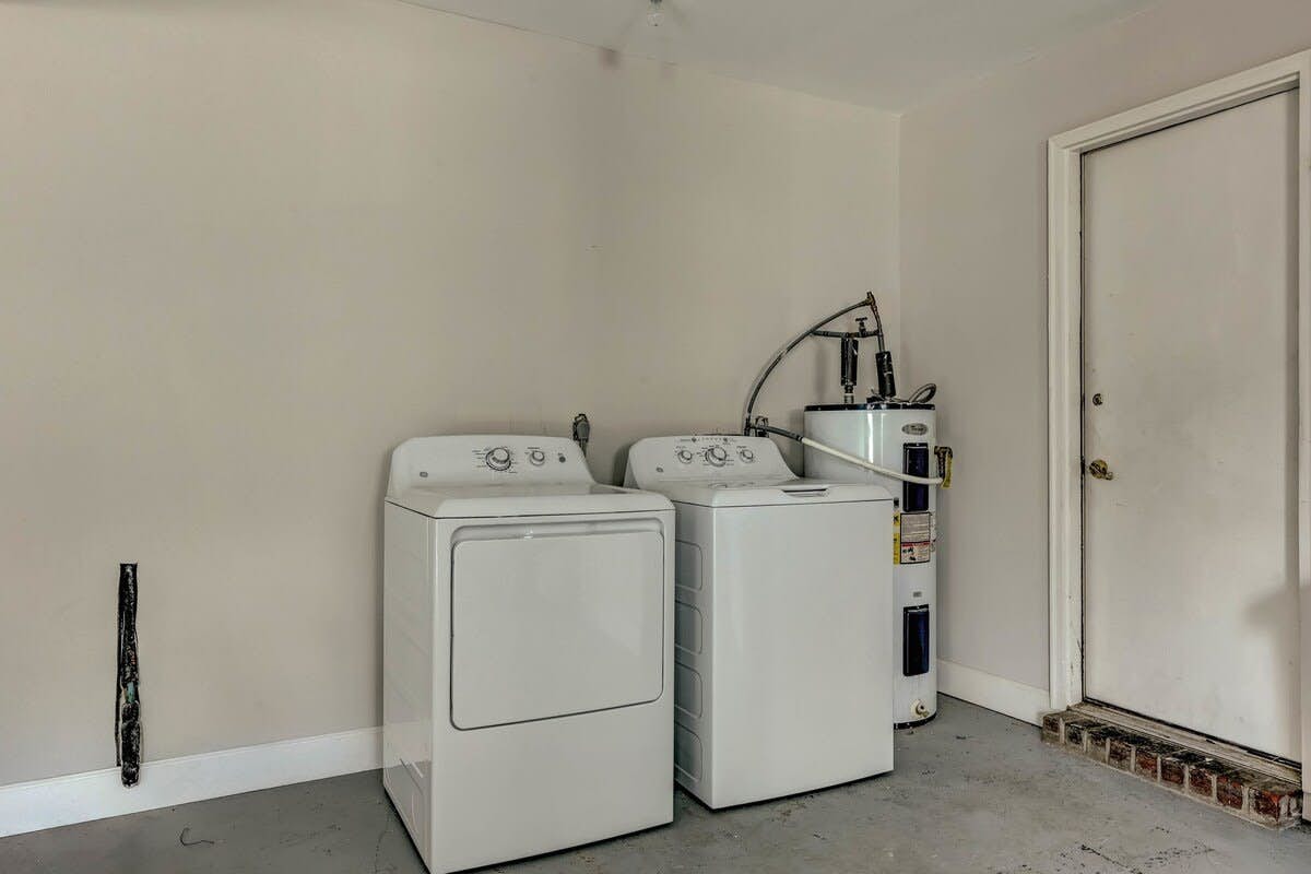 170 Laurelwood Dr, Savannah