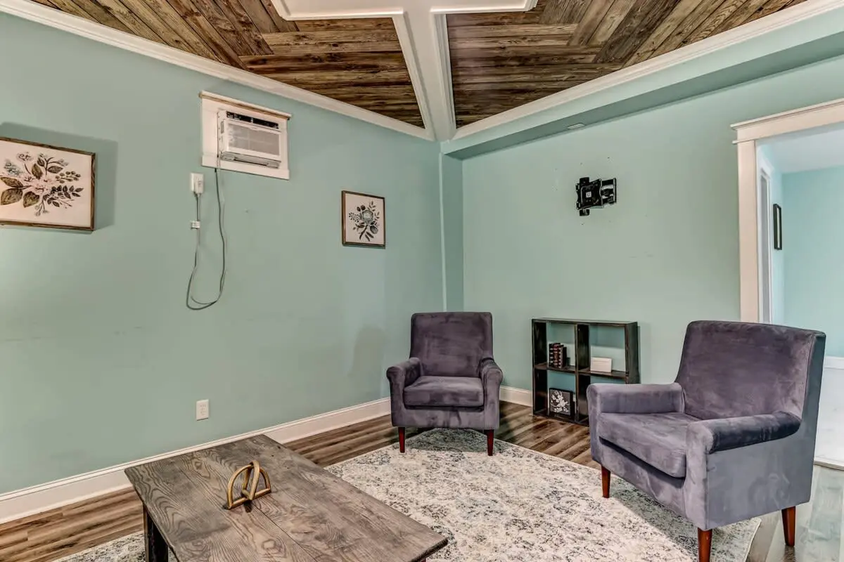 Unit B, 561 Mendel Ave, Savannah