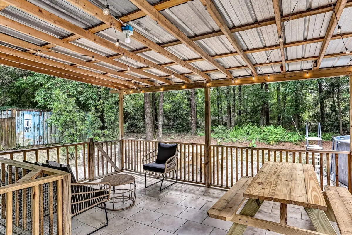 Unit A & B, 561 Mendel Ave, Savannah