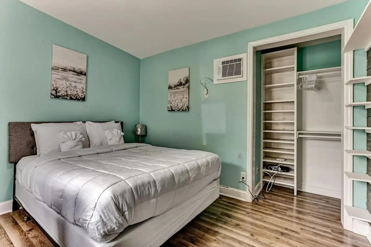 Unit A & B, 561 Mendel Ave, Savannah